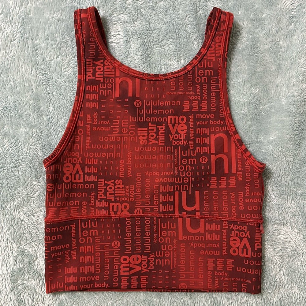 Lululemon crop top